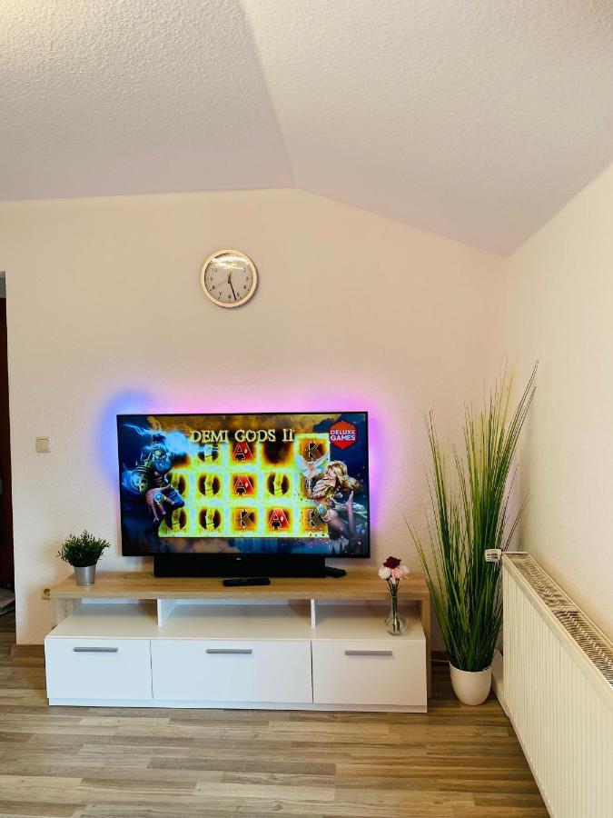T&T Ferienwohnung Rheinbrohl Eksteriør billede