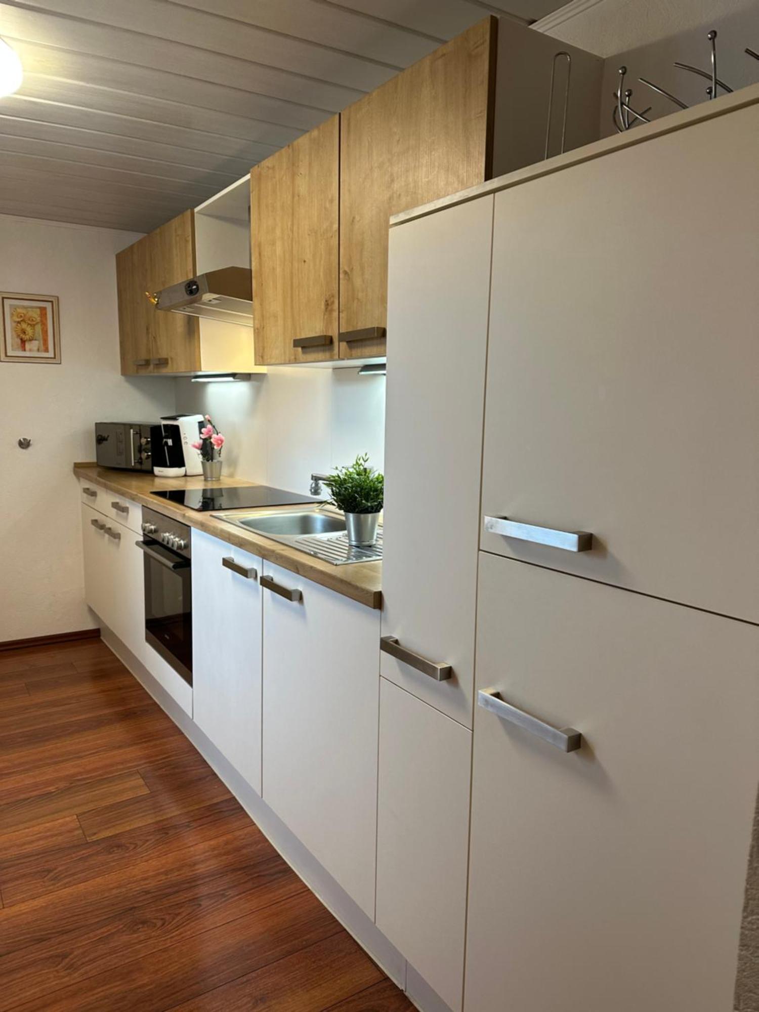 T&T Ferienwohnung Rheinbrohl Eksteriør billede